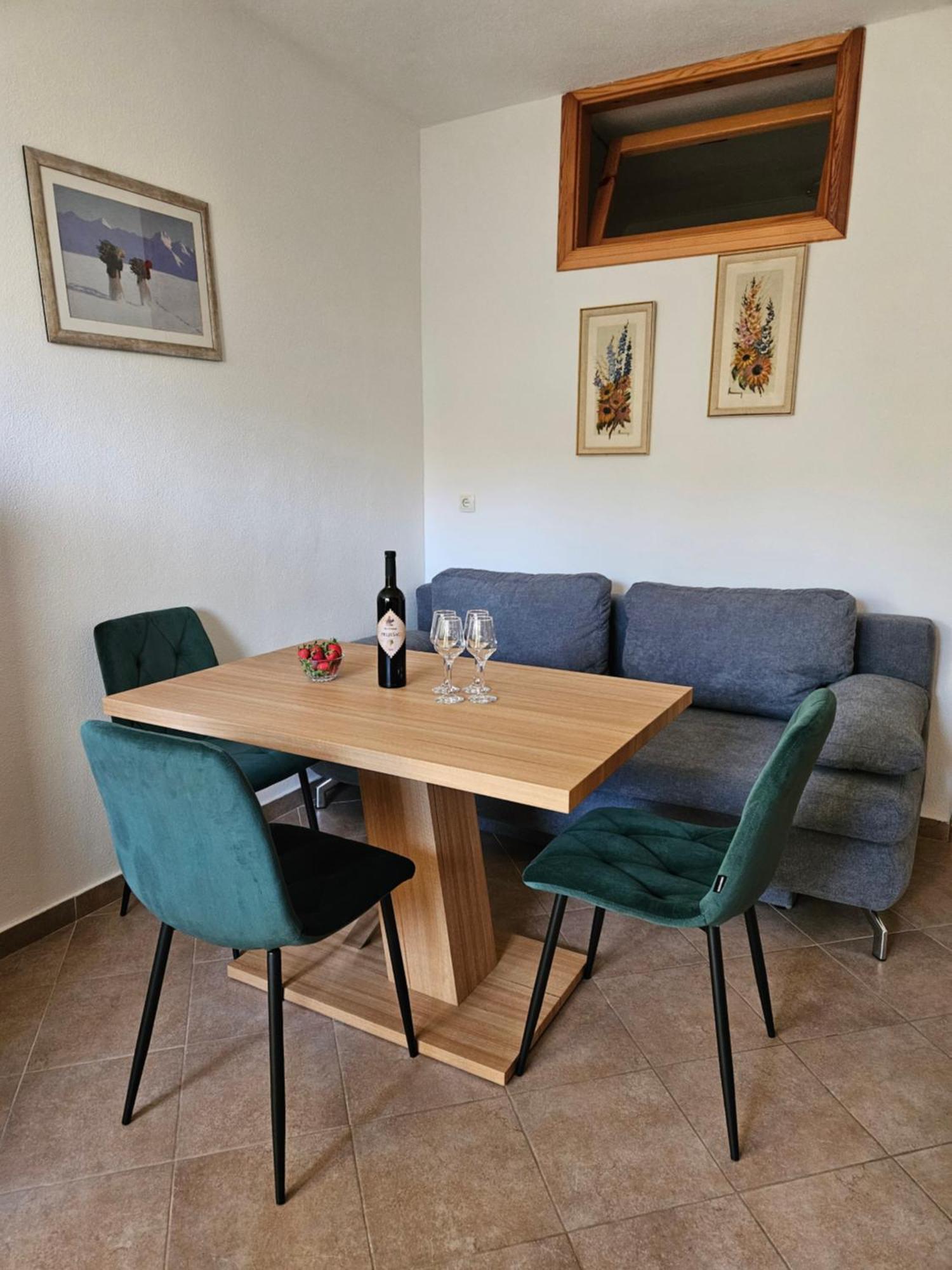Apartmani Natasa 洛克瓦罗戈兹尼察 外观 照片